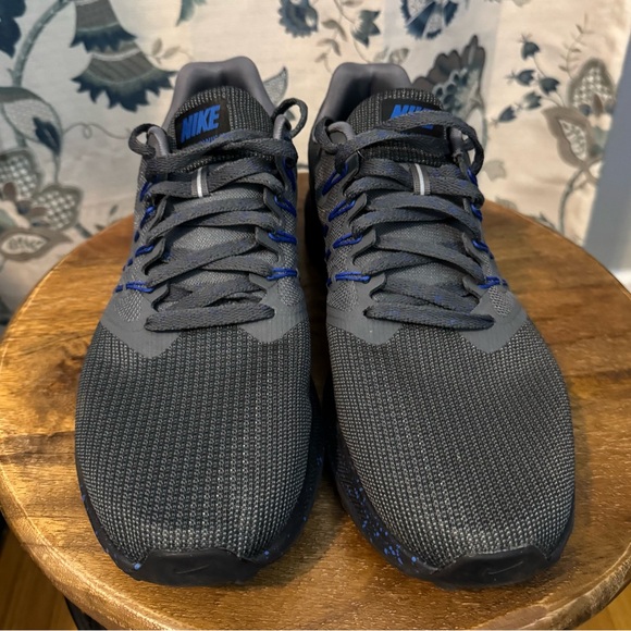 Nike running sneakers - Picture 3 of 4